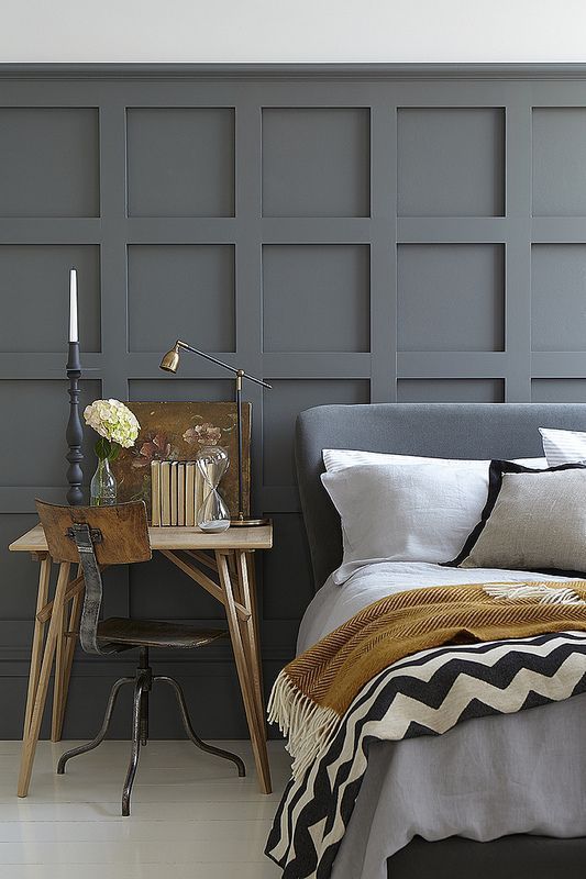 Bold Accent Wall Using Darker Shades of Gray