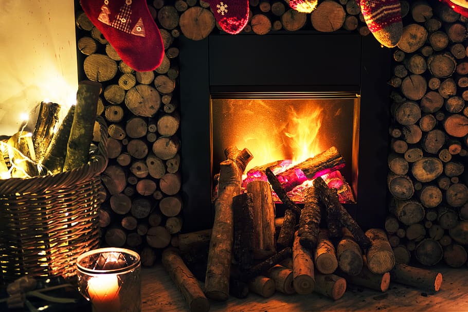 Christmas-Themed Black Fireplace