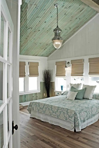 Faded Rustic Chic Paneling on The Wall and Ceiling