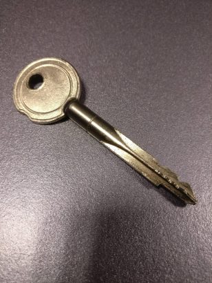 Four-Sided Keys