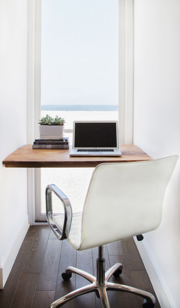 Minimal Floating Desk