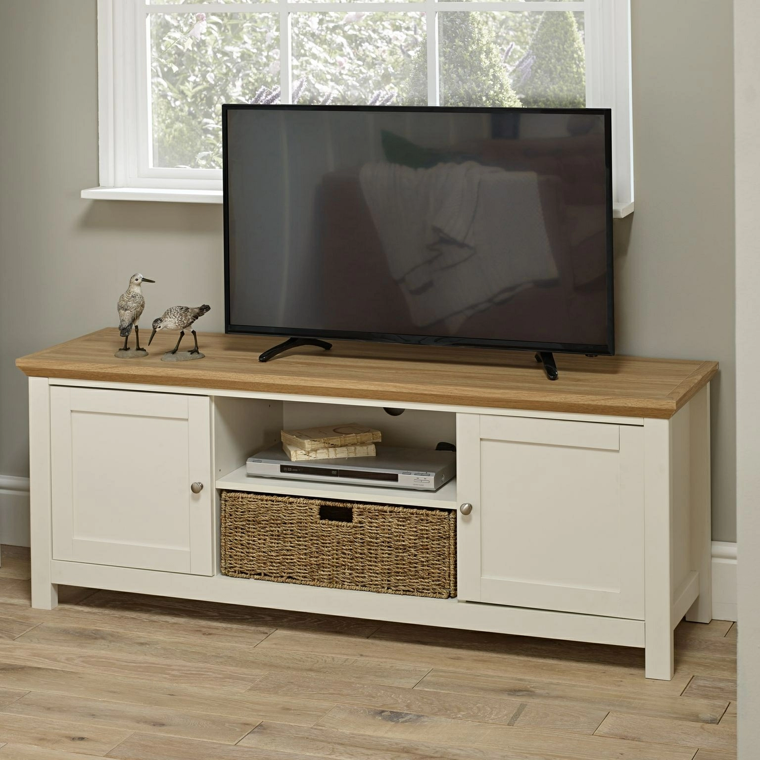 Simple Traditional Wooden TV Unit with Rattan Basket