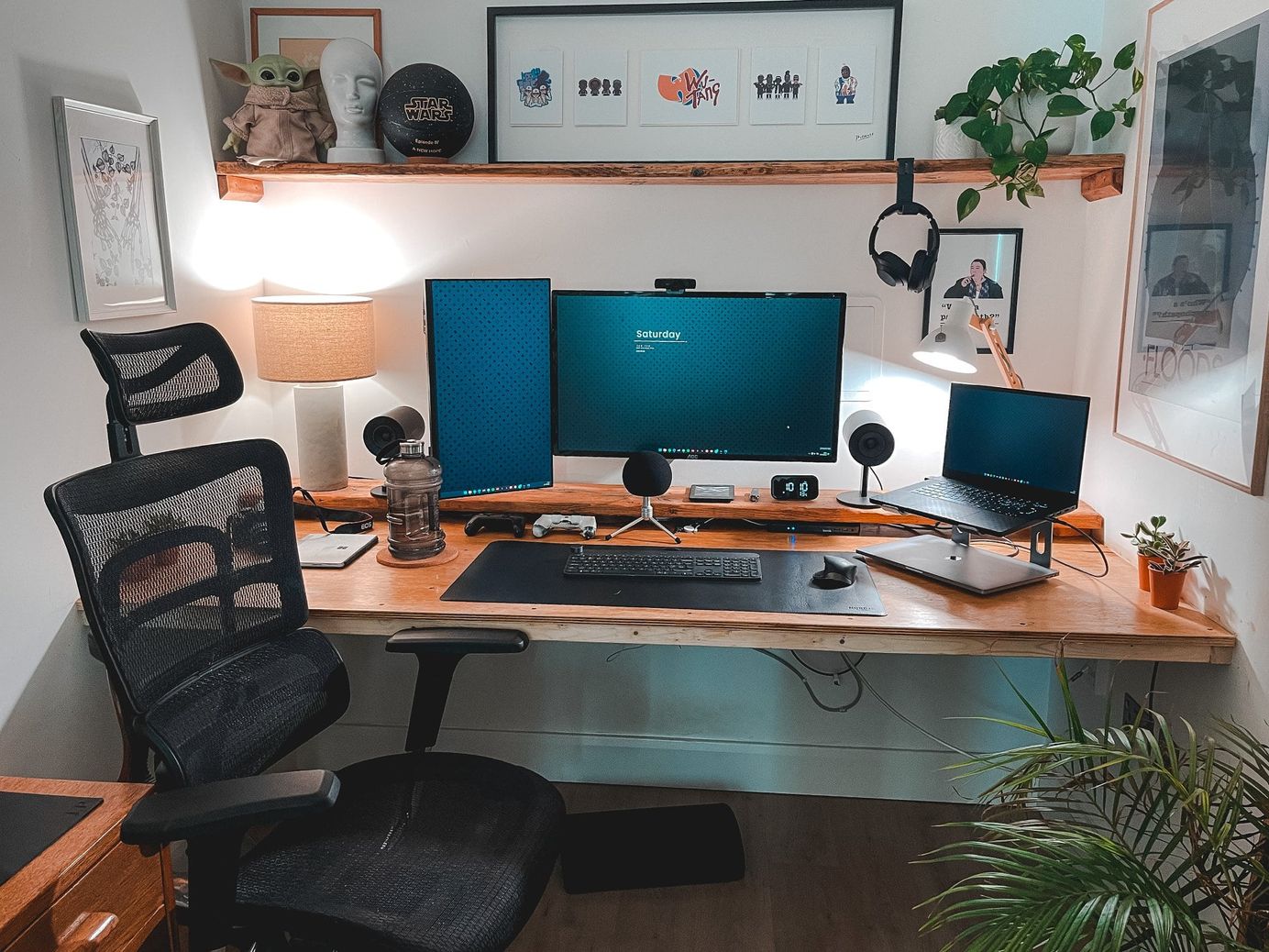 Tech-Friendly Floating Desk