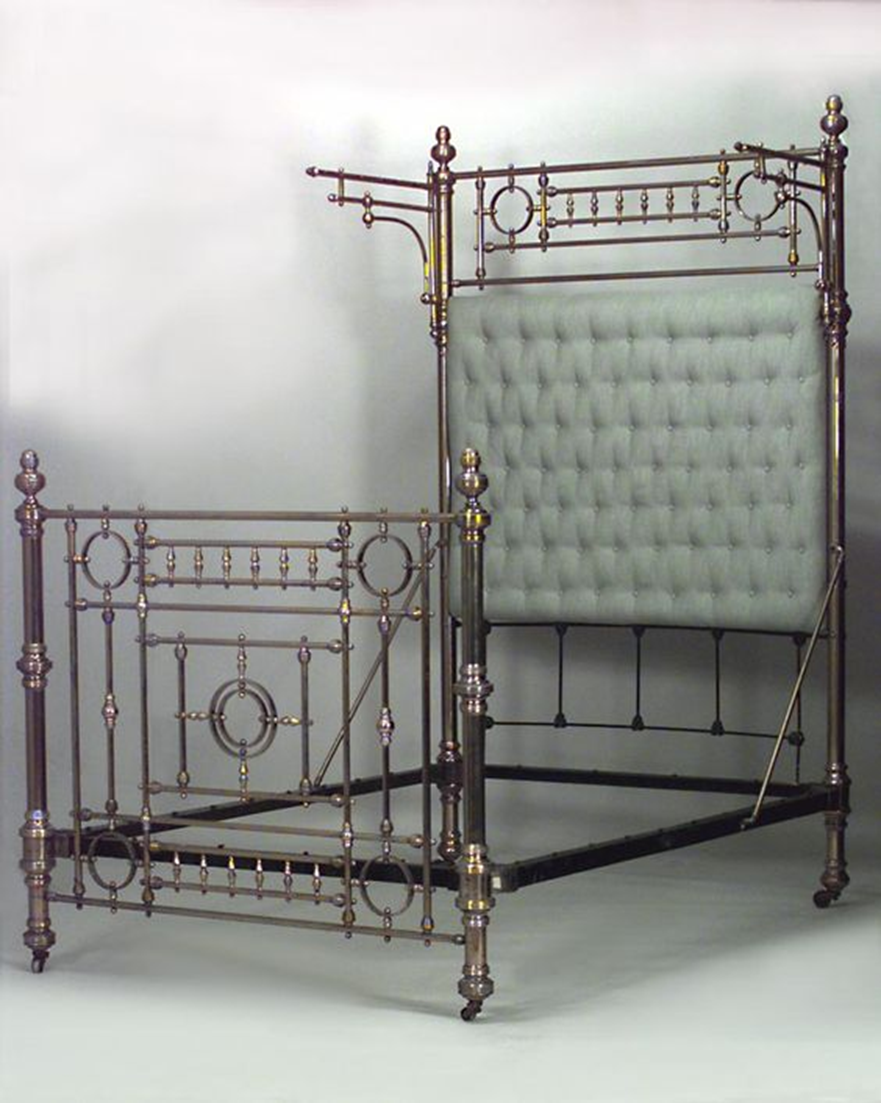 Victorian Styled Spindle Bed