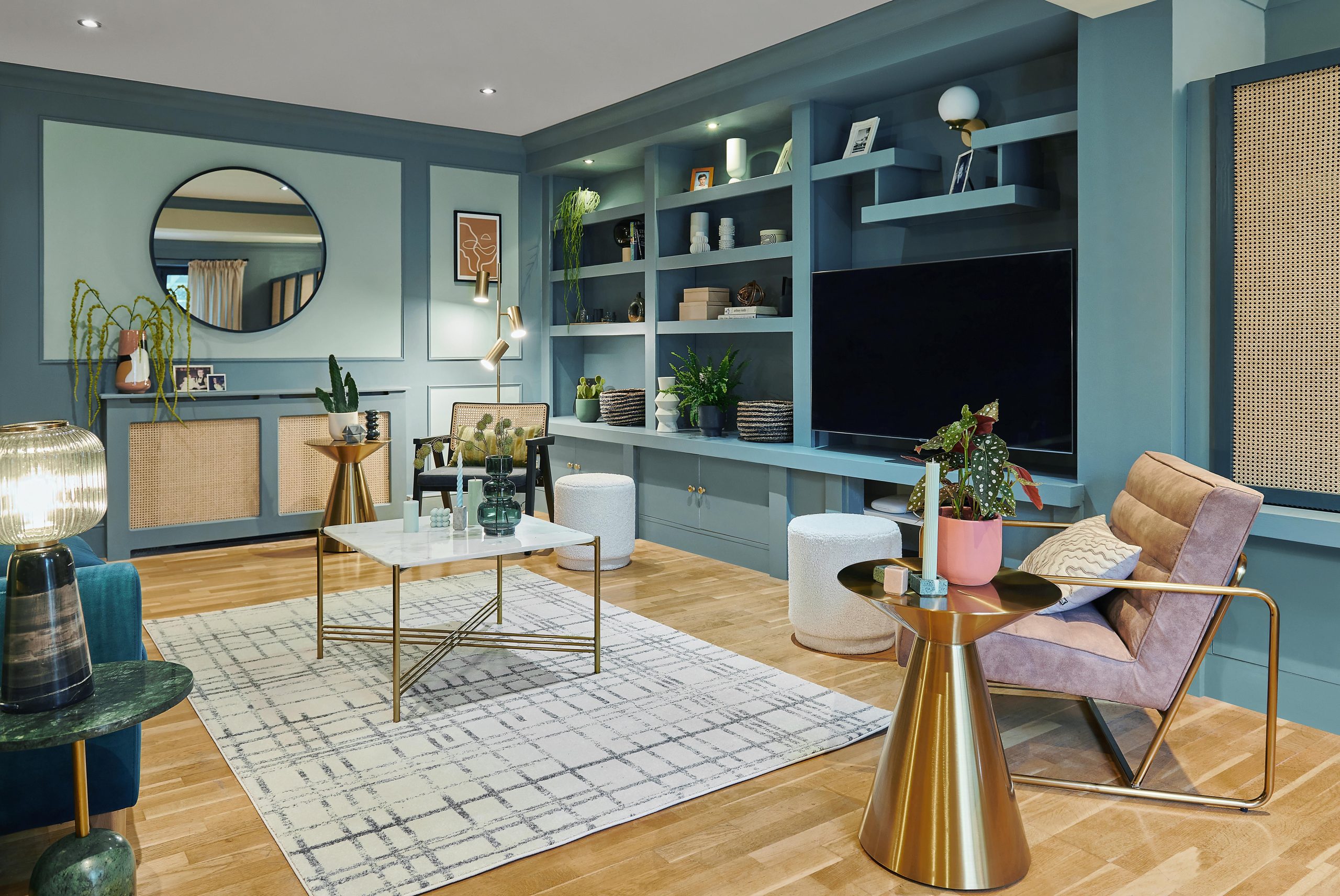 Wall Spanning Shelved TV Cabinet and Entertainment Centre